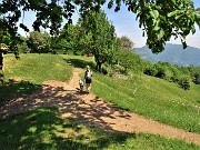 56 Verso l'Agriturismo Prati Parini